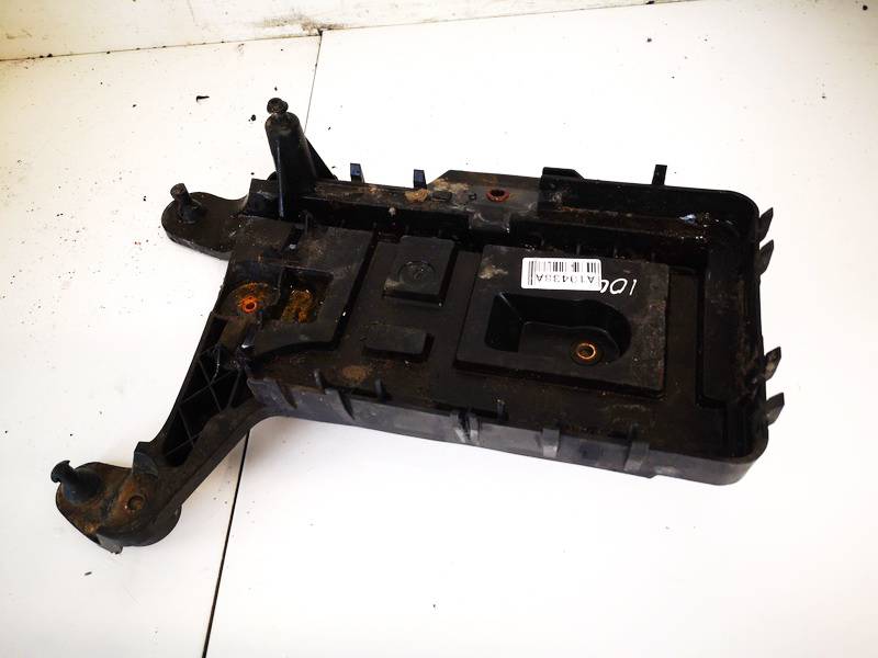 1K0915333C Volkswagen Golf 2007 Uchwyt baterii - akumulatora