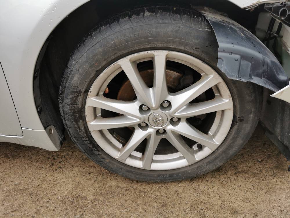 5X114.3 Toyota Avensis 2011 Komplet Kół Zimowych R17