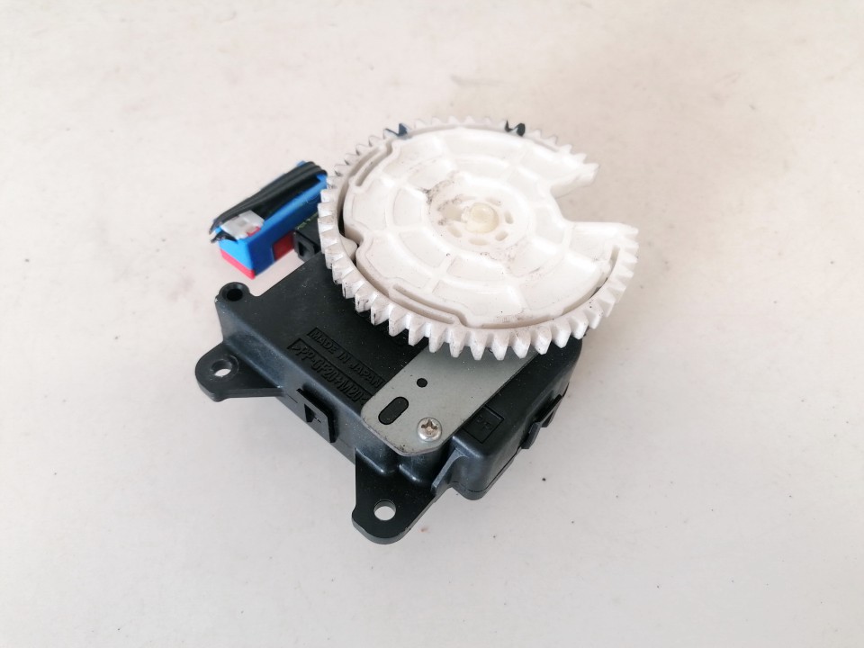 0638000172 Toyota Urban Cruiser 2010 Heater Vent Flap Control Actuator Motor - Thumbnail 3