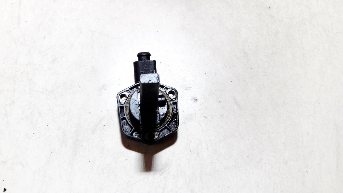 06e907660 00807905 Oil Pressure Sensor (OIL LEVEL SENSOR) Audi A6 2005