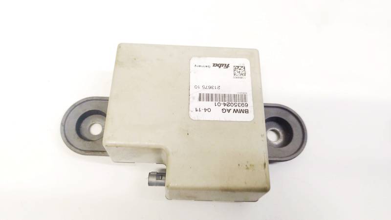 693502401 BMW 5-Series 2006 Antenna Module Unit