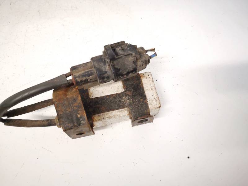 Toyota Yaris 1999 Reostat nagrzewnicy (rezystor) (przekaźnik wentylatora) - Thumbnail 2