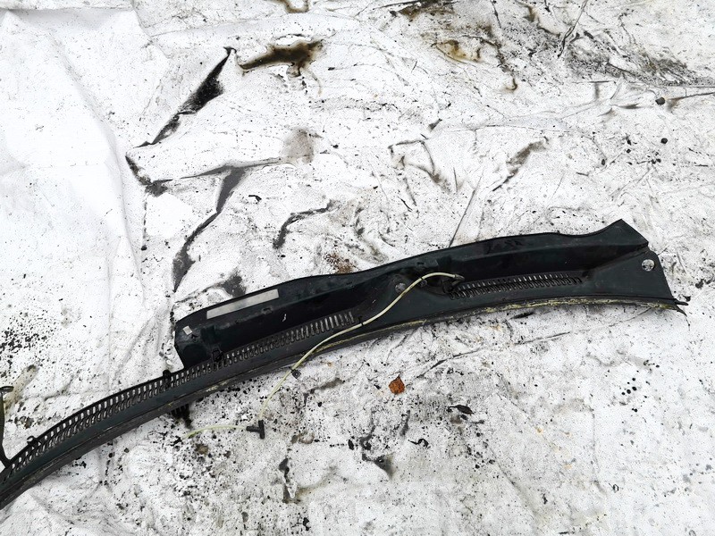 1M1853185 Seat Toledo 1999 Wiper Muolding - FRONT - Thumbnail 2