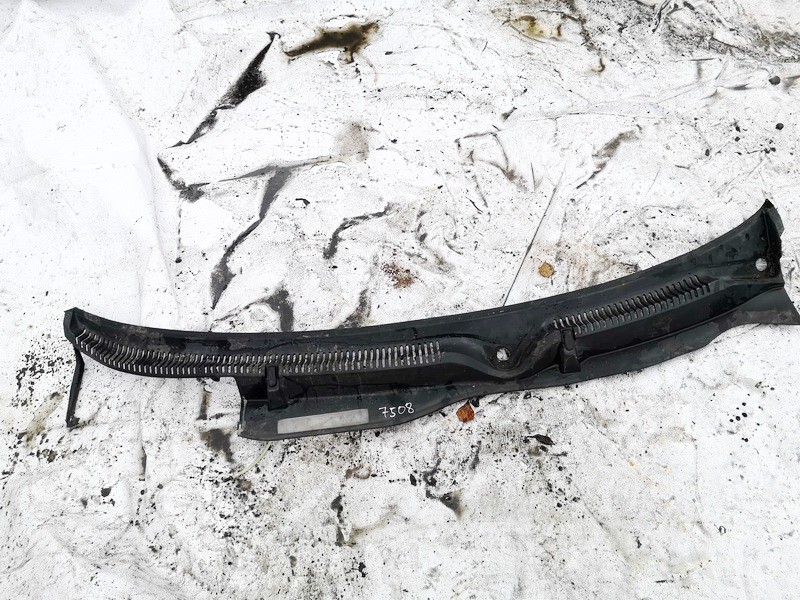 1M1853185 Seat Toledo 1999 Wiper Muolding - FRONT