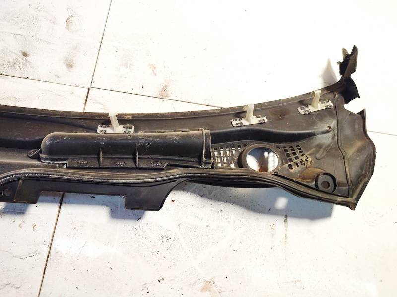 Volvo V50 2004 Priekšējā stikla tīrītāja apdare - PRIEKŠ - Thumbnail 3