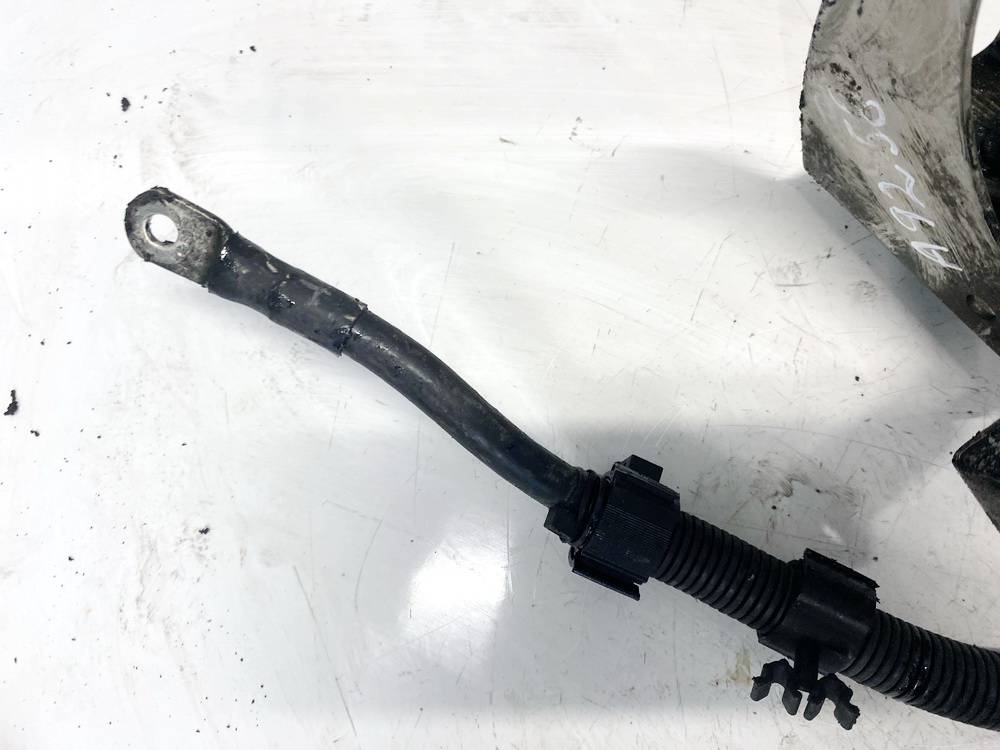 Volkswagen Touareg 2005 Zaciski akumulatora (styki) - Thumbnail 2