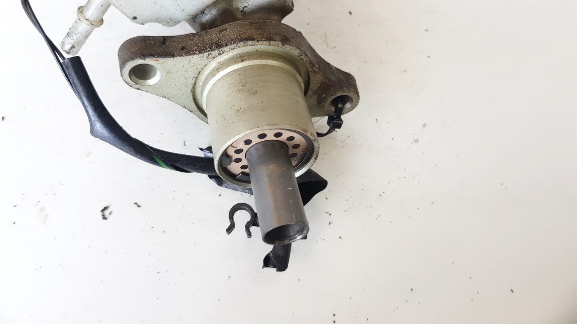 used used Brake Master Cylinder Ford Focus 2006 1.6L EIS01407713