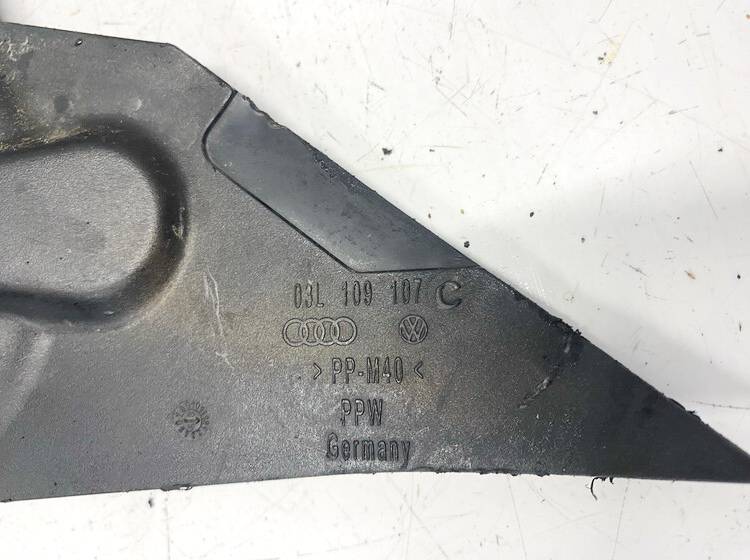 03L109107E Skoda Superb 2010 Zahnriemenschutz Zahnriemen Schutz - Thumbnail 4