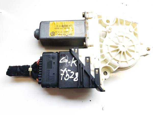 1J4959811C Volkswagen Golf 1999 Window Motor - REAR LEFT