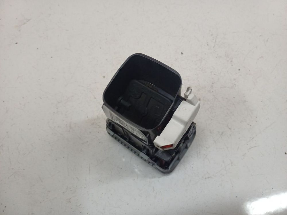 1841907001 Volkswagen Passat 1998 ventilation intérieur - Thumbnail 3