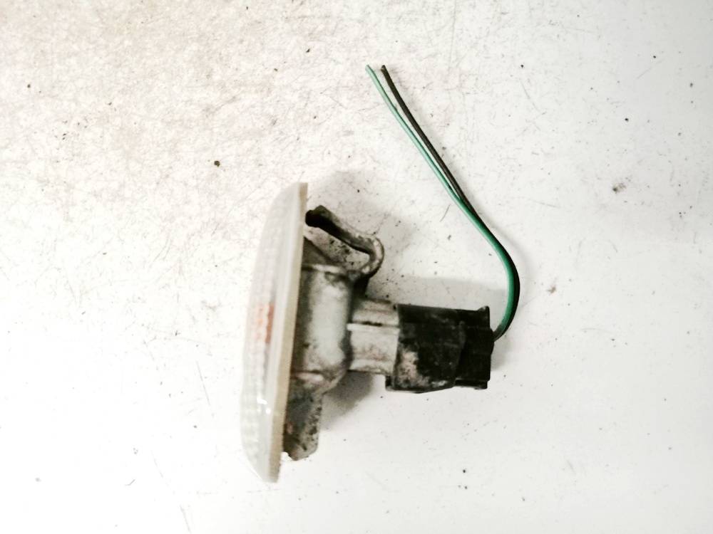 P2829 Mazda 6 2003 Clear Side Repeaters - FRONT RIGHT