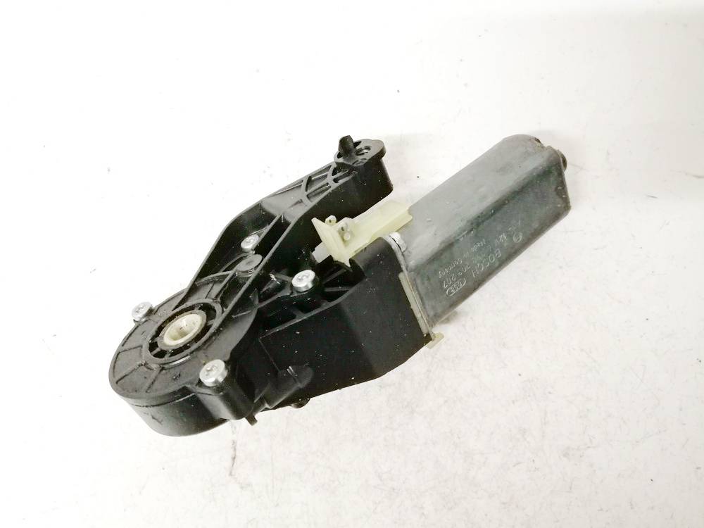 0390203207 Mercedes-Benz C-CLASS 2004 Seat Motor Regulator - FRONT RIGHT - Thumbnail 2