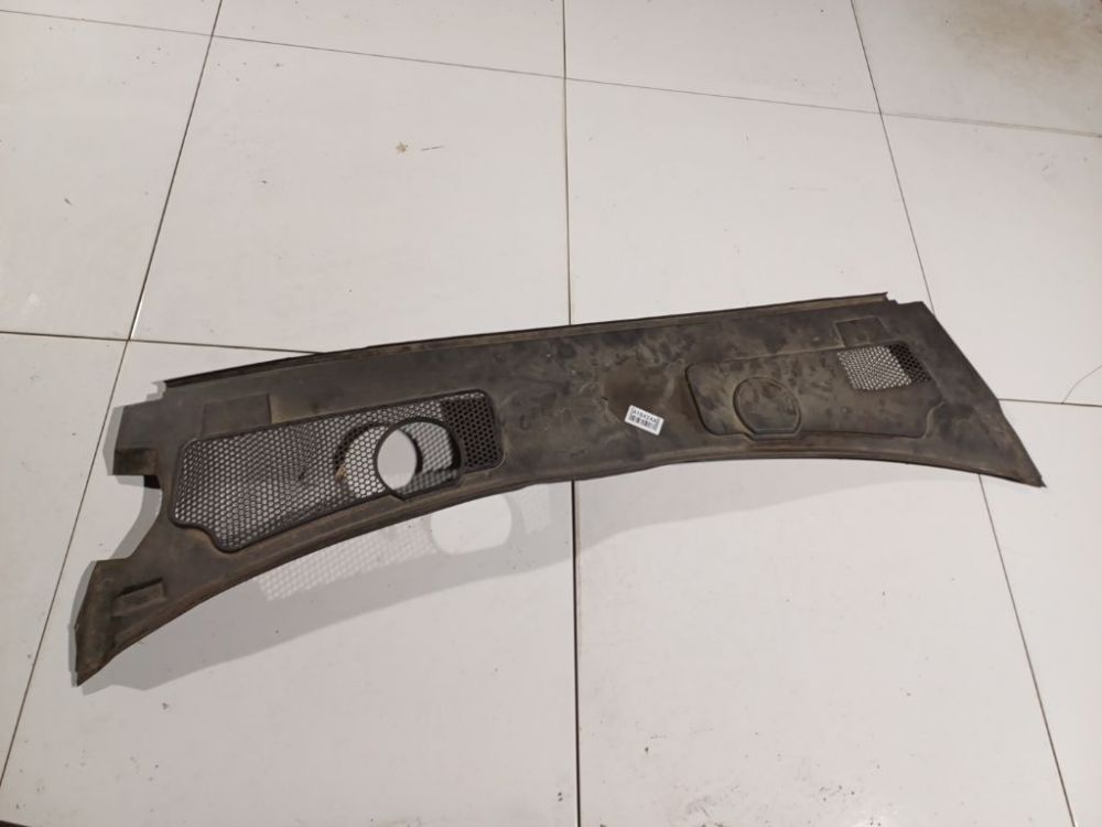 4F1819447 Audi A6 2006 Wiper Muolding - FRONT