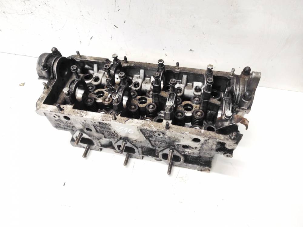 Audi A4 2001 Variklio galvute - Thumbnail 2