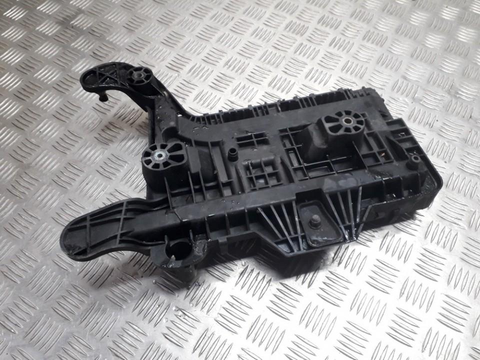 1K0915333H Volkswagen Caddy 2008 Obudowa baterii - akumulatora - Thumbnail 2