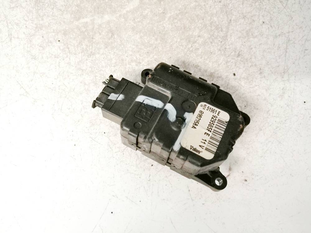 929585PE Jeep Grand Cherokee 2006 Heater Vent Flap Control Actuator Motor