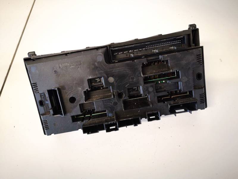 921086101 BMW 5-Series 2011 Fuse box - Thumbnail 3
