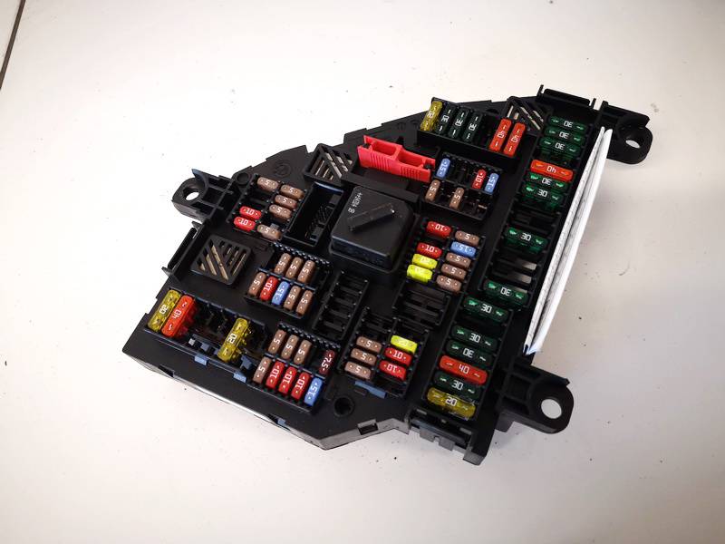 926492302 BMW 5-Series 2014 Boîte à fusibles