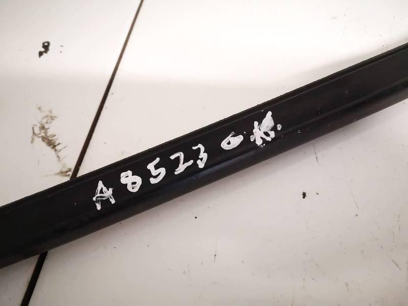 Skoda Superb 2003 Glass Trim Molding-weatherstripping - REAR LEFT - Thumbnail 2