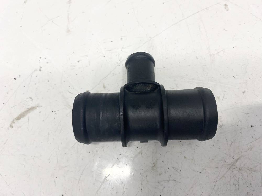 N906929 Skoda Superb 2010 Ausinimo skyscio flansas (Ausinimo sistemos junge, ausinimo skyscio junge)