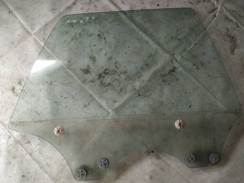 AS2 Subaru Legacy 2003 Durvju stikls - AIZMUGURE PA LABI