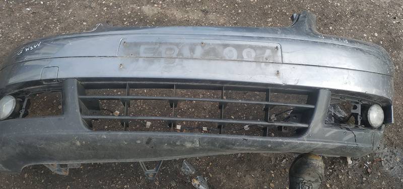 PILKAS Volkswagen Touran 2004 Puskuri - EDESSÄ