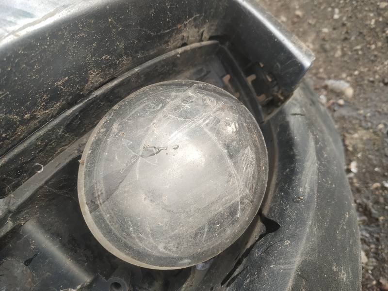 Volkswagen Touran 2004 Sumuvalot - EDESSÄ VASEMMALLA