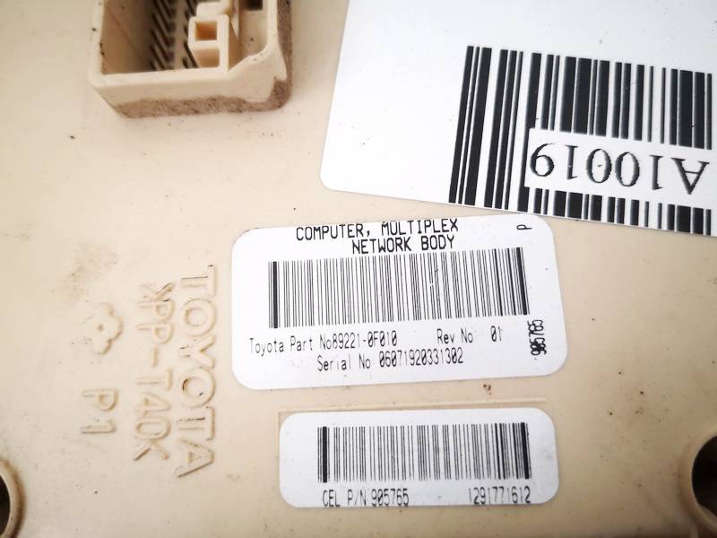 892210F010 Toyota Corolla Verso 2006 Sulakerasia - Thumbnail 3