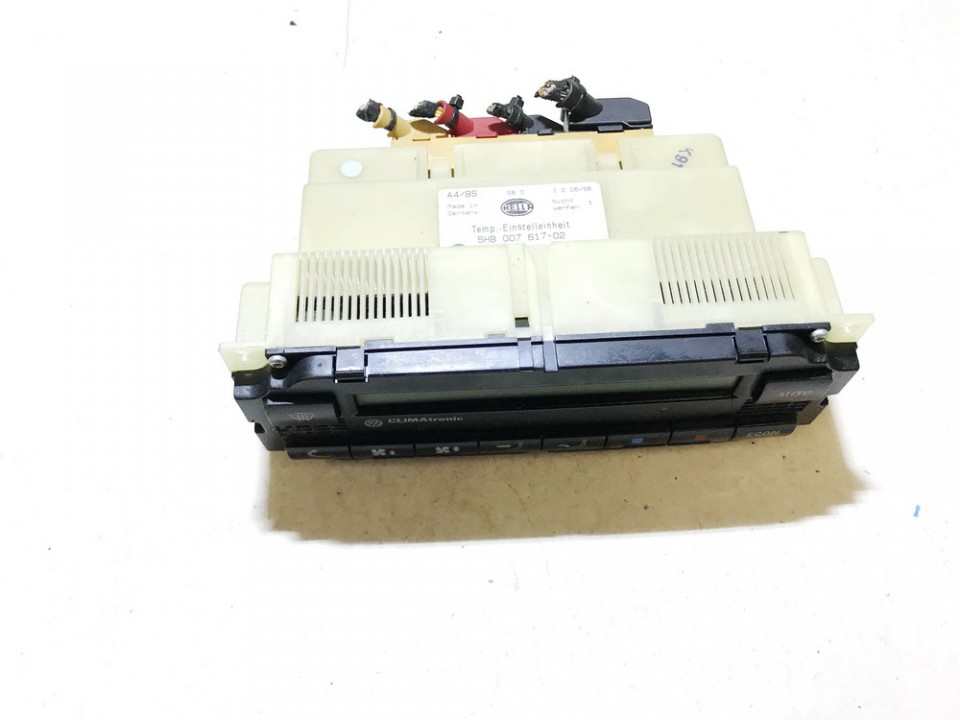 3B1907044A Volkswagen Passat 1998 Climate Control Panel (heater control switches)
