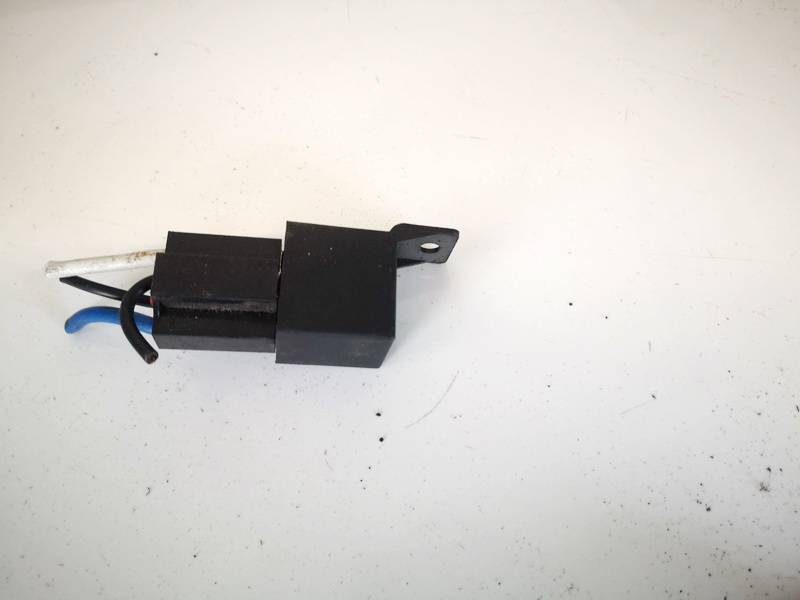 SCB1M1240 Volkswagen Passat 1993 Relay module - Thumbnail 3