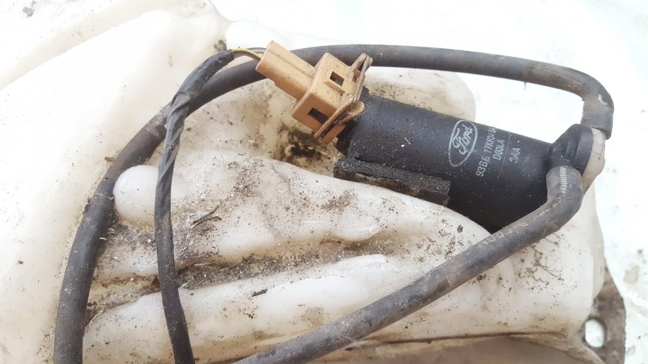 93BB17K624BA Ford Focus 2000 Windshield Windscreen Washer Pump