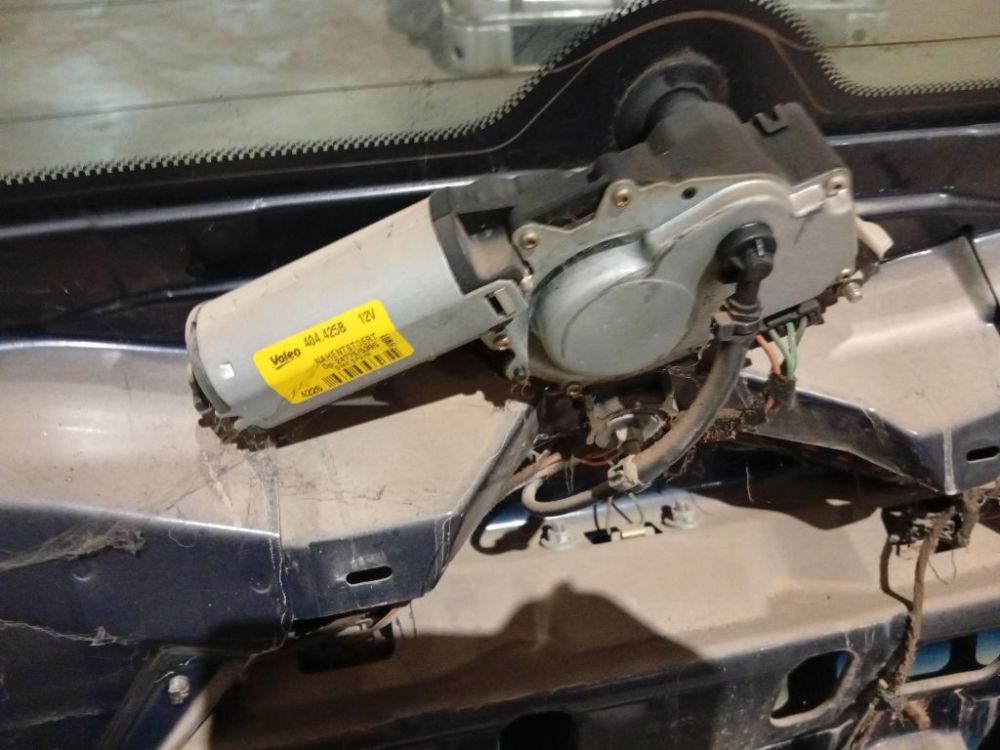 404425B Skoda Fabia 2001 Silnik wycieraczki tylnej szyby - TYLNE