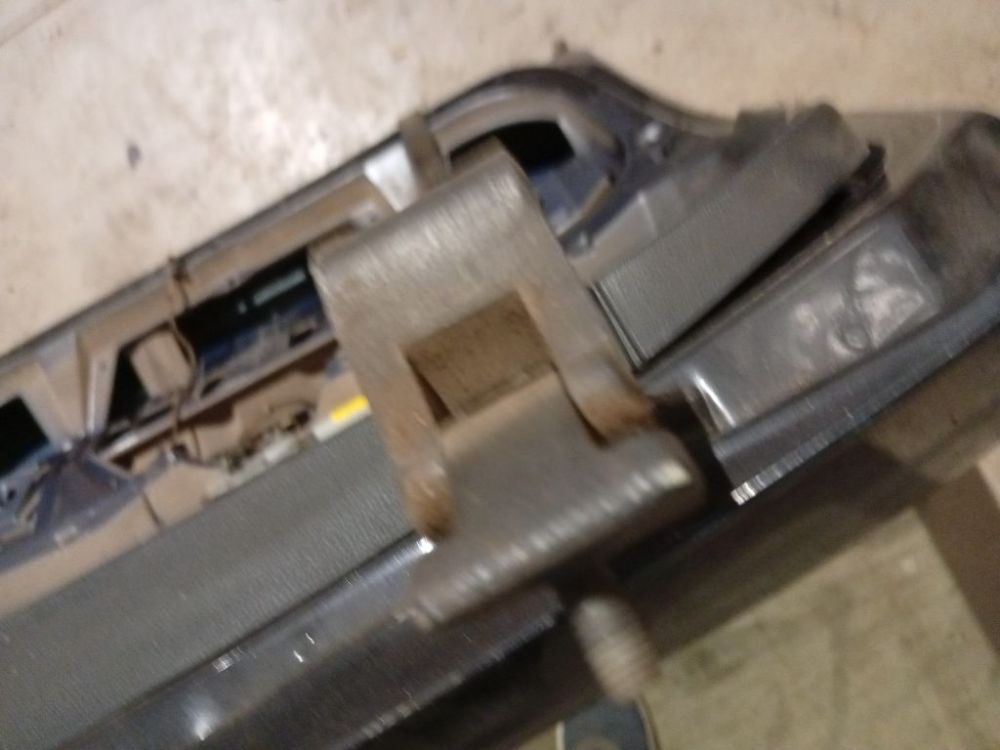 Skoda Fabia 2001 Takaluukun sarana - TAKANA OIKEALLA - Thumbnail 3