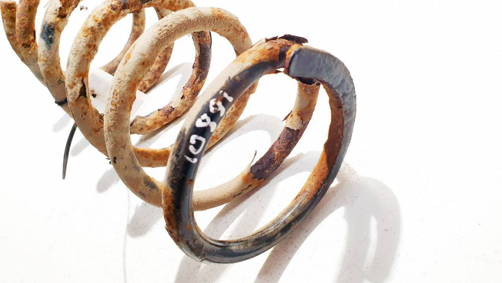 Toyota Avensis Verso 2001 Spring - REAR - Thumbnail 3