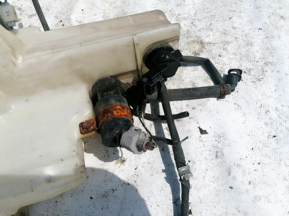 860142728 Mazda 3 2004 Windshield Windscreen Washer Pump - Thumbnail 2