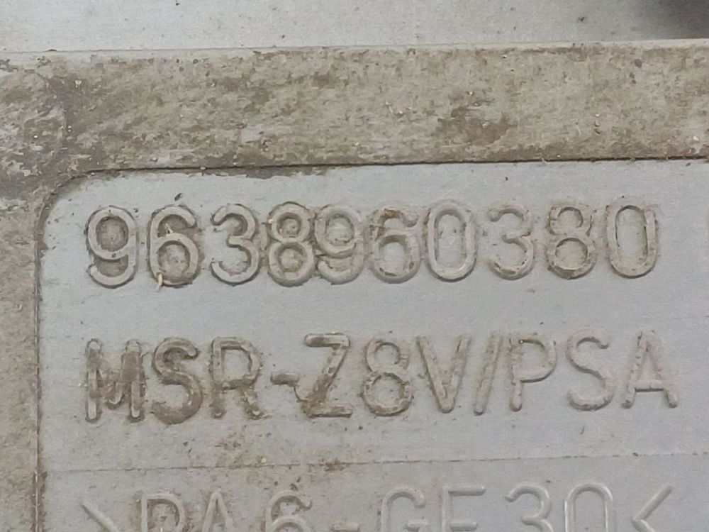 9638960380 Ford Focus 2010 Moduł komfortu - Thumbnail 4