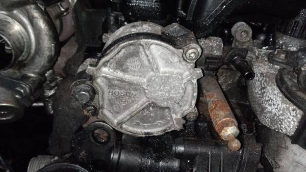 D1562C2 Ford C-MAX 2008 Brake Vacuum Pump