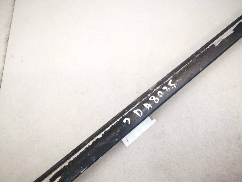 Renault Clio 2002 Listón embellecedor de la ventana de la puerta trasera - TRASERO DERECHO - Thumbnail 2