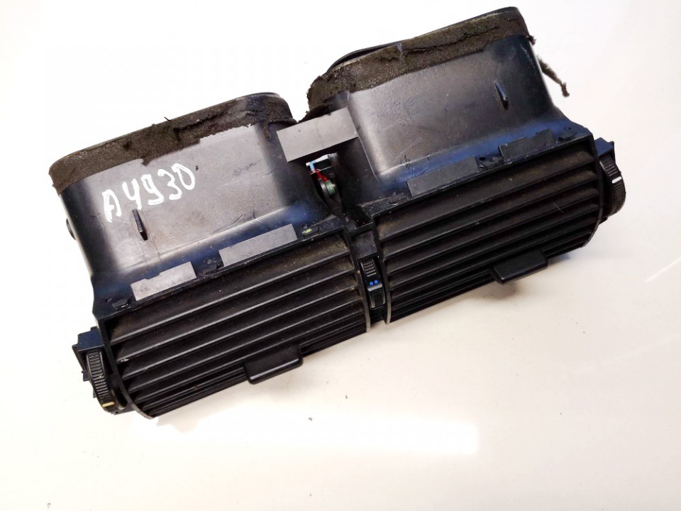 64228402221 BMW X5 2005 Dash Vent (Air Vent Grille)