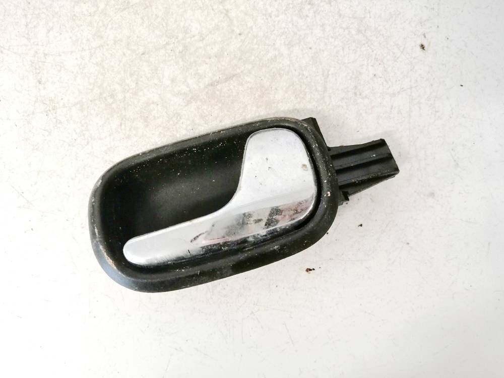 8D0839020 Audi A4 1996 Wewnętrzna klamka drzwi - TYLNE PRAWE