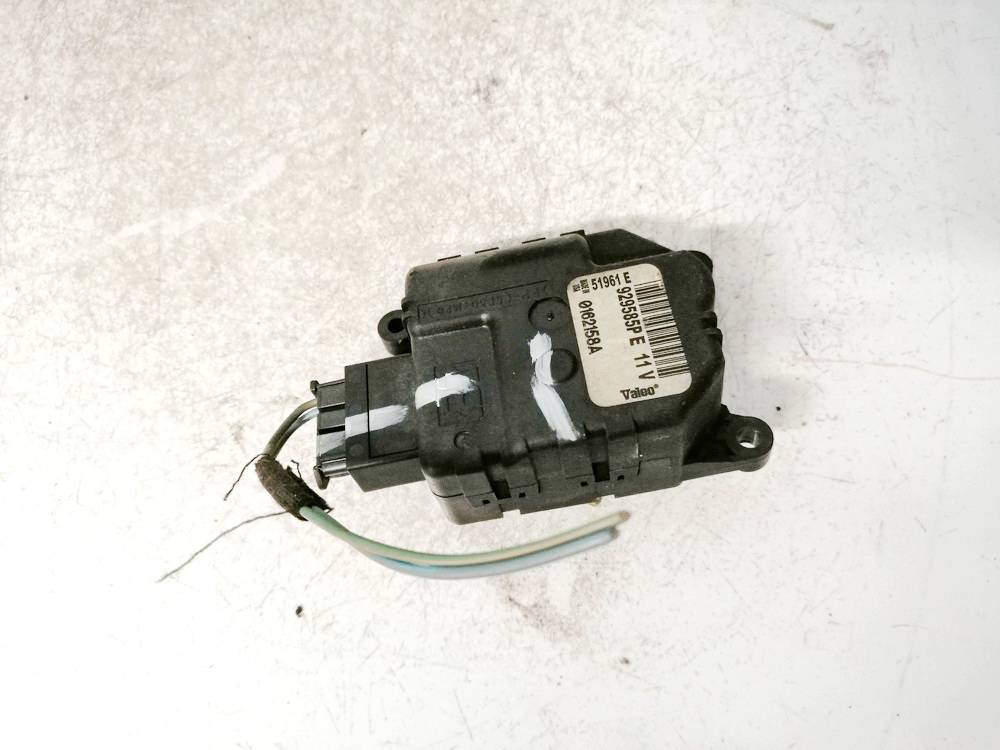 929585PE Jeep Grand Cherokee 2006 Heater Vent Flap Control Actuator Motor