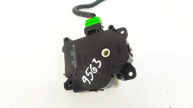 MF1138002380 Honda CR-V 2008 Peciuko sklendes varikliukas