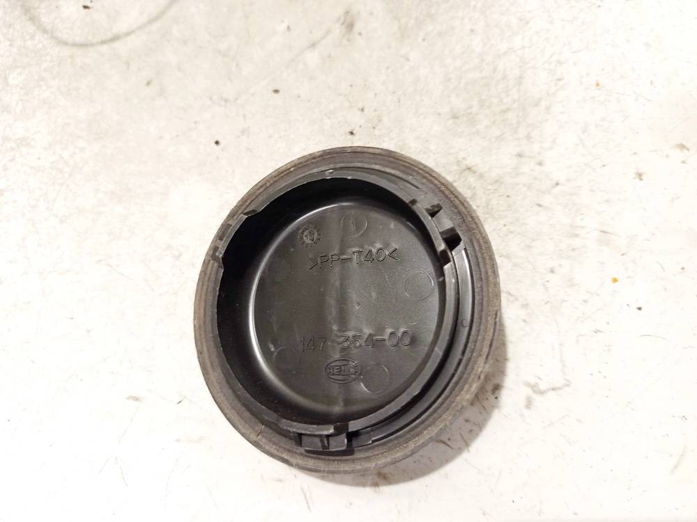 14735400 Mercedes-Benz CLS-CLASS 2004 Headlight bulb dust cover cap - FRONT - Thumbnail 3