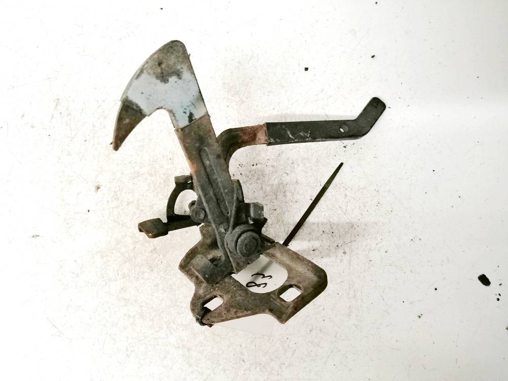 Skoda Octavia 2005 Zamek maski