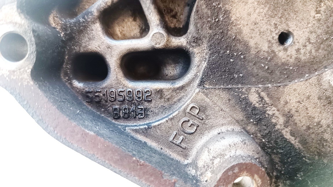 55195992 8813 Engine Mount Bracket and Gearbox Mount Bracket SAAB 9-5 ...