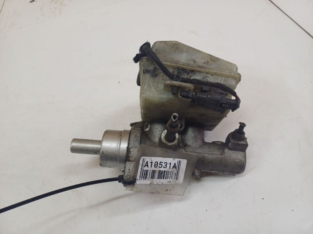 Opel Astra 2006 Brake Master Cylinder Reservoir