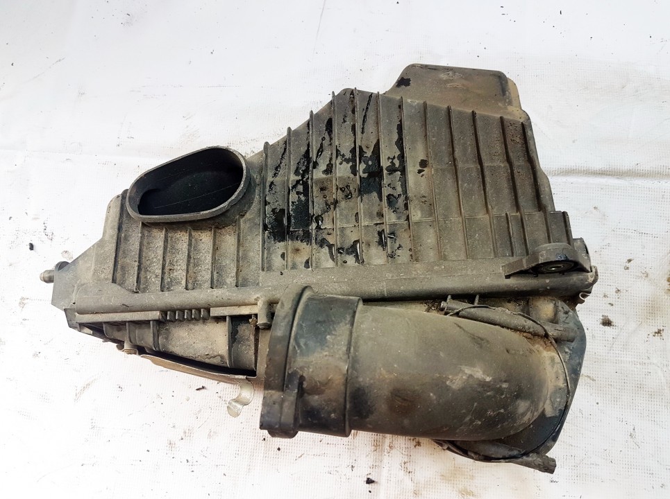 7L0129607 Volkswagen Touareg 2004 Ilmansuodattimen kotelo