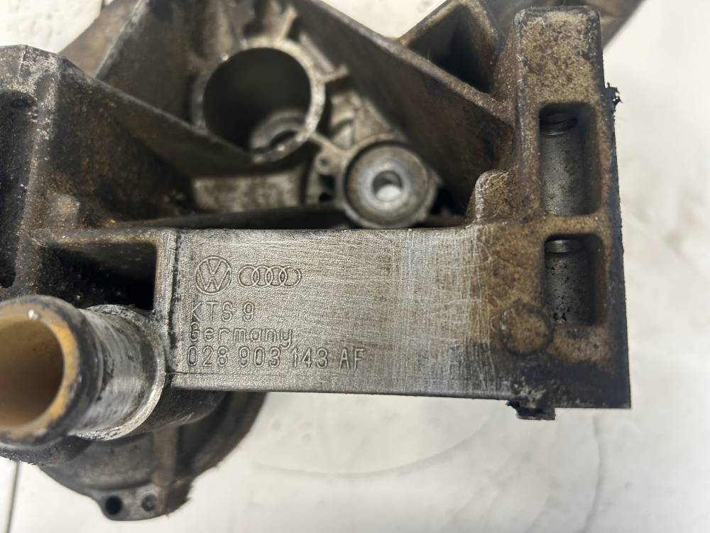 028903143AF Volkswagen Passat 1998 Engine Mount Bracket and Gearbox Mount Bracket - Thumbnail 4