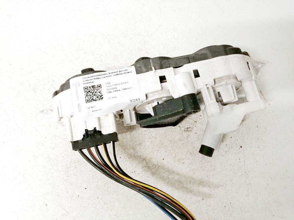3M5T19980AD Ford Focus 2006 Climate Control Panel (heater control switches) - Thumbnail 2