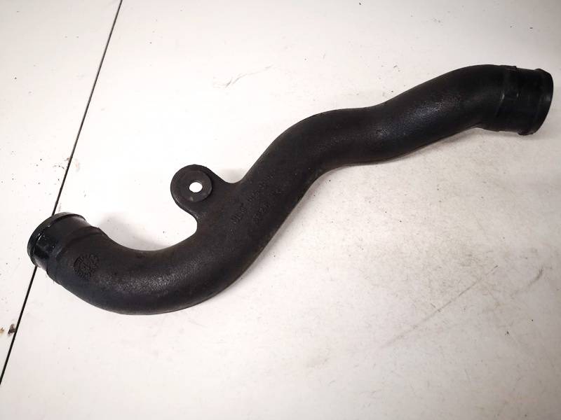 8D0145844A Volkswagen Passat 1997 TURBO INTERCOOLER PIPE HOSE